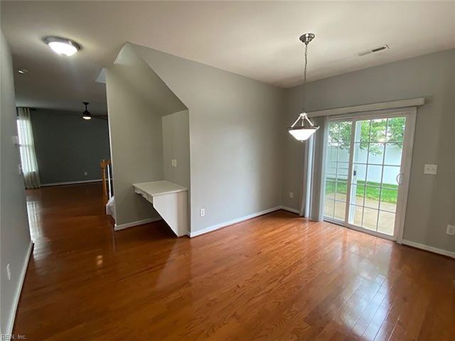 406 Queensbury LN, Williamsburg, VA 23185