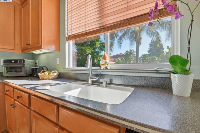 1865 La Fonte Court, Brentwood, CA 94513