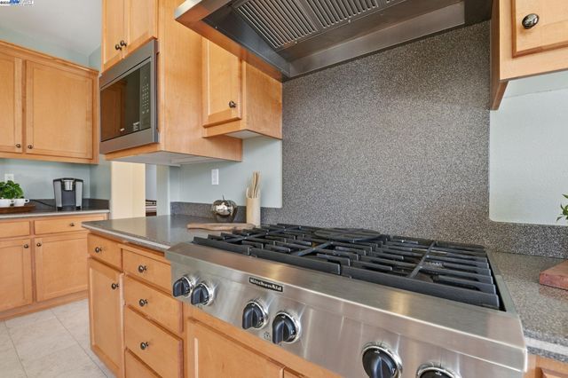 1865 La Fonte Court, Brentwood, CA 94513