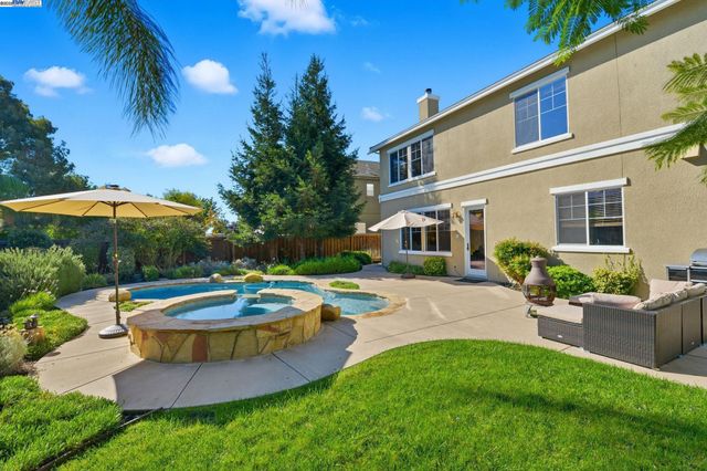 1865 La Fonte Court, Brentwood, CA 94513