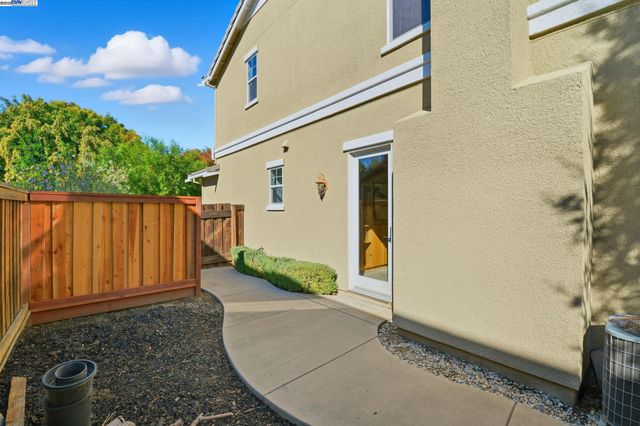 1865 La Fonte Court, Brentwood, CA 94513