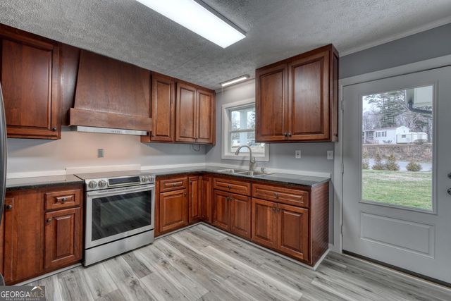 16 Antioch Church Road, Blairsville, GA 30512