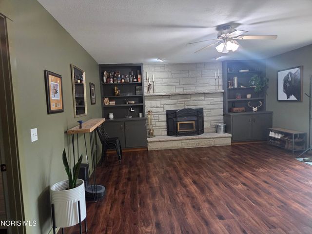 7221 Manore Road, Whitehouse, OH 43571