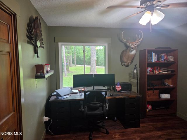 7221 Manore Road, Whitehouse, OH 43571