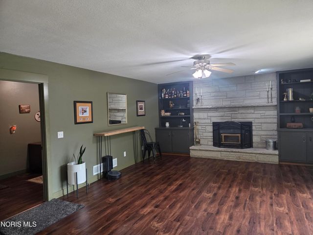 7221 Manore Road, Whitehouse, OH 43571