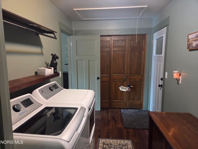7221 Manore Road, Whitehouse, OH 43571