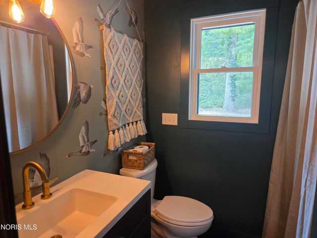 7221 Manore Road, Whitehouse, OH 43571