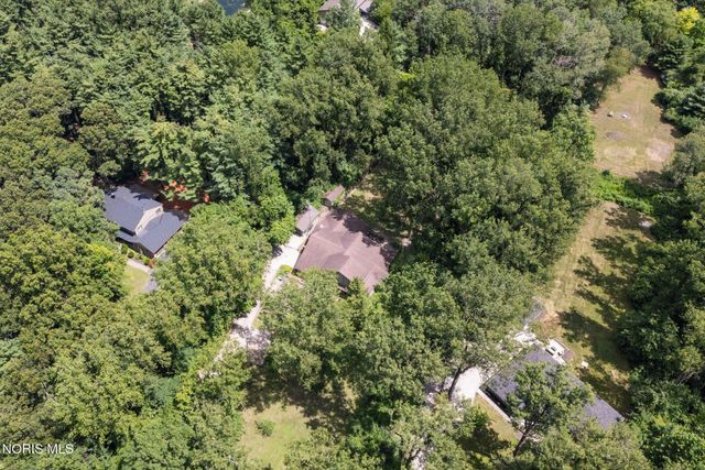 7221 Manore Road, Whitehouse, OH 43571