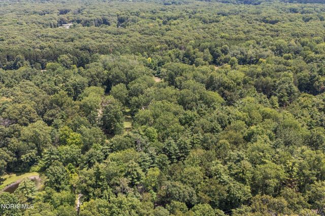 7221 Manore Road, Whitehouse, OH 43571