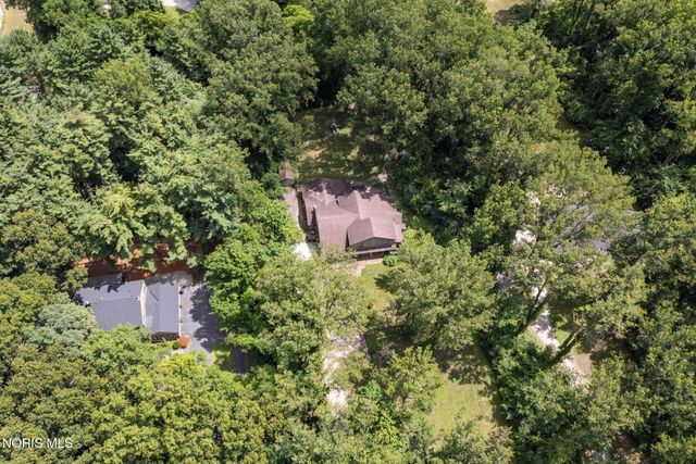 7221 Manore Road, Whitehouse, OH 43571