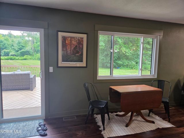 7221 Manore Road, Whitehouse, OH 43571