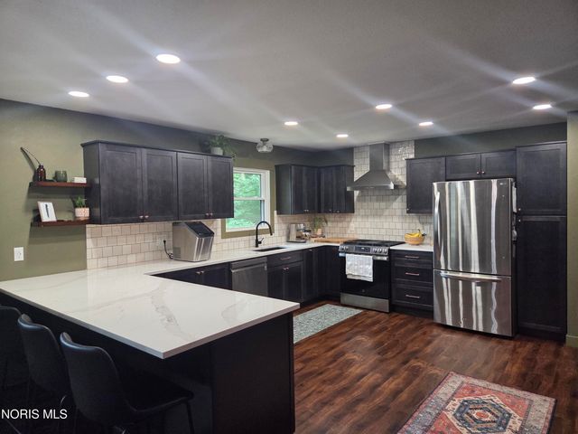 7221 Manore Road, Whitehouse, OH 43571