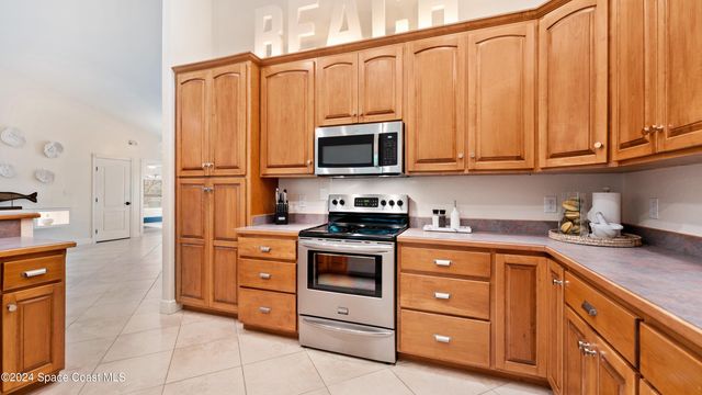 302 Corona Avenue, Cocoa Beach, FL 32931