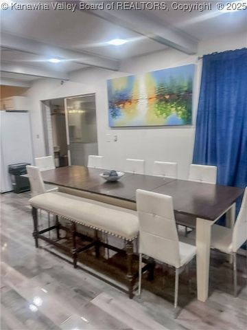 993 Old Point Road, St Albans, WV 25177