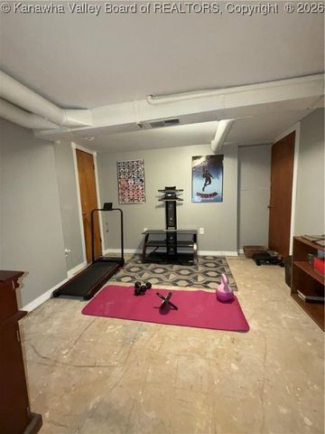 993 Old Point Road, St Albans, WV 25177