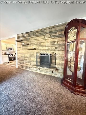 993 Old Point Road, St Albans, WV 25177