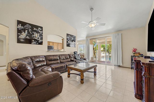 373 W PRIMOROSO Drive, Gilbert, AZ 85233