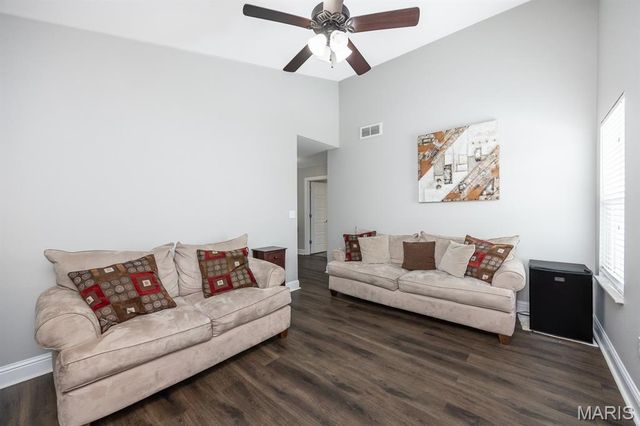 1338 Piasa Court, O'fallon, IL 62269