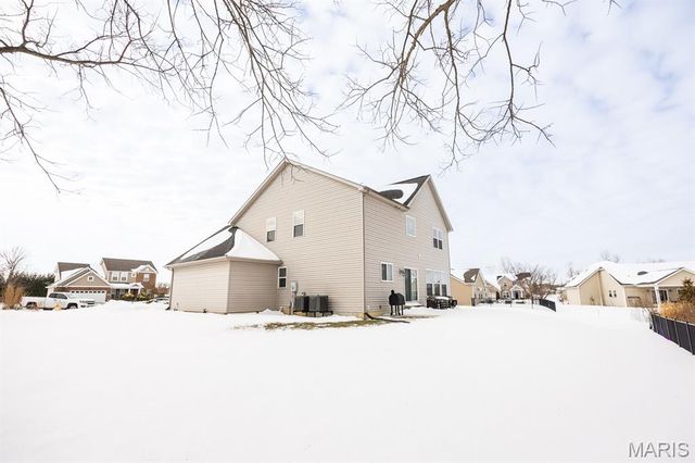 1338 Piasa Court, O'fallon, IL 62269