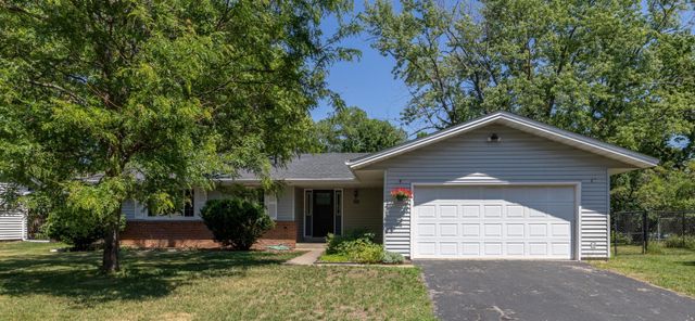 991 Cortland Drive, Apple Valley, MN 55124