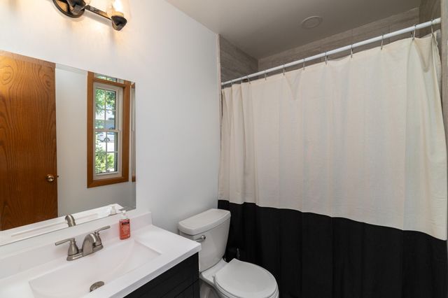 991 Cortland Drive, Apple Valley, MN 55124