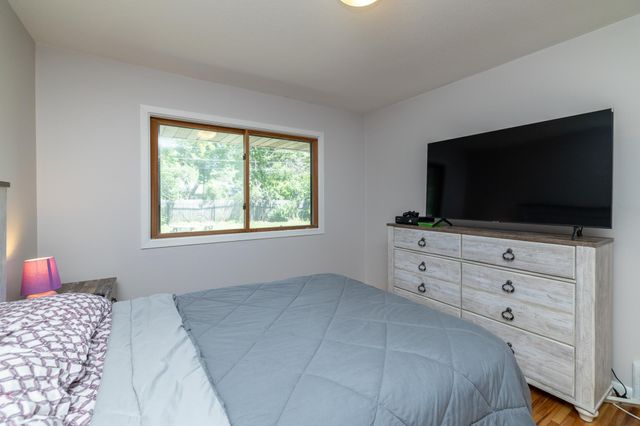 991 Cortland Drive, Apple Valley, MN 55124
