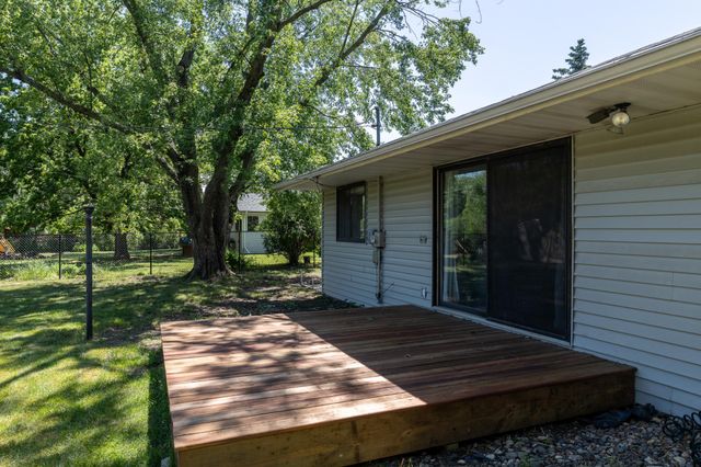 991 Cortland Drive, Apple Valley, MN 55124