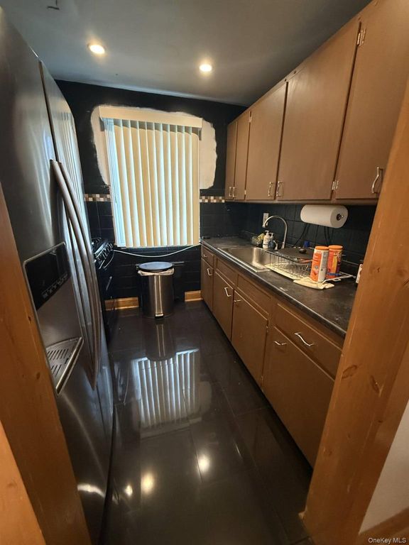 78-27 Springfield Boulevard 7827, Oakland Gardens, NY 11364 — photo 2