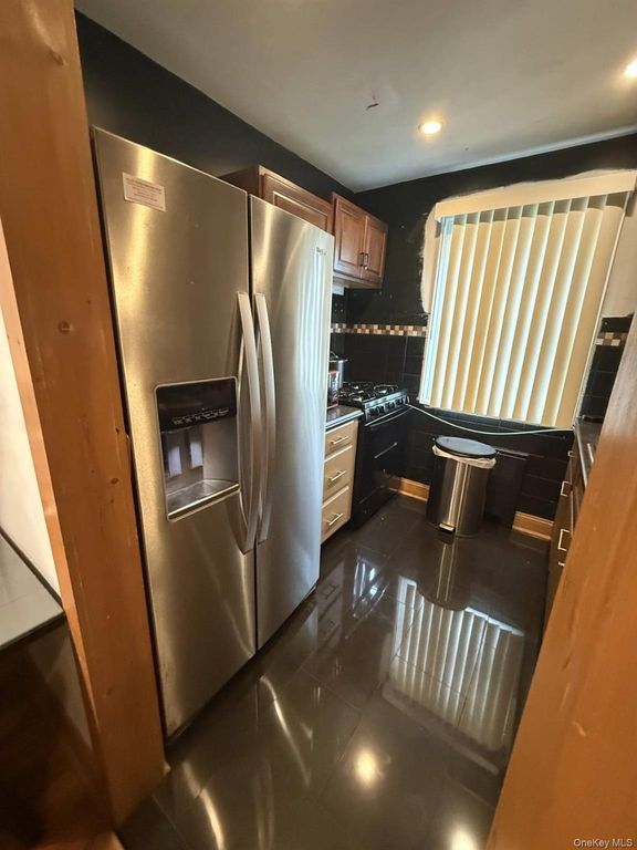 78-27 Springfield Boulevard 7827, Oakland Gardens, NY 11364 — photo 3
