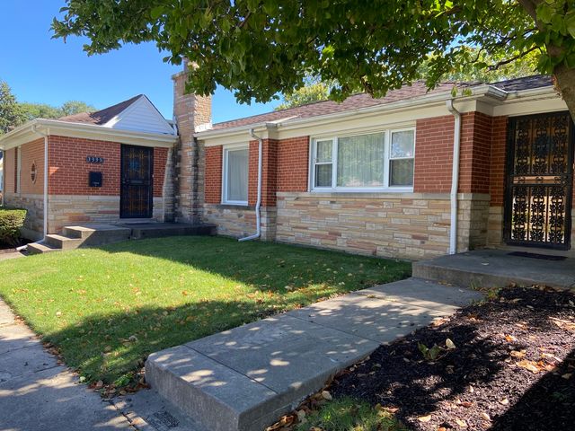 3333 W 102 Street, Evergreen Park, IL 60805