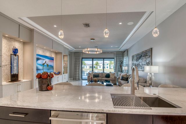 13651 Artisan Circle, Palm Beach Gardens, FL 33418