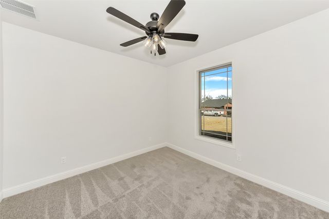 801 Holiday Hills Drive, Mineral Wells, TX 76067