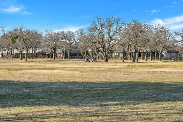 801 Holiday Hills Drive, Mineral Wells, TX 76067