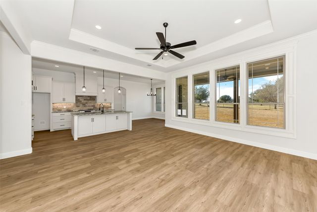 801 Holiday Hills Drive, Mineral Wells, TX 76067