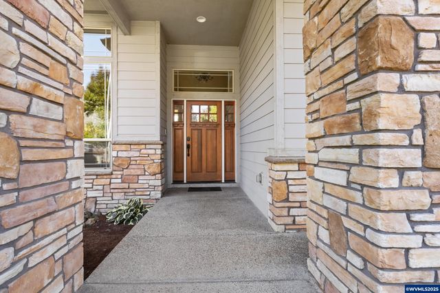 2716 Old Farm Av NW, Salem, OR 97304