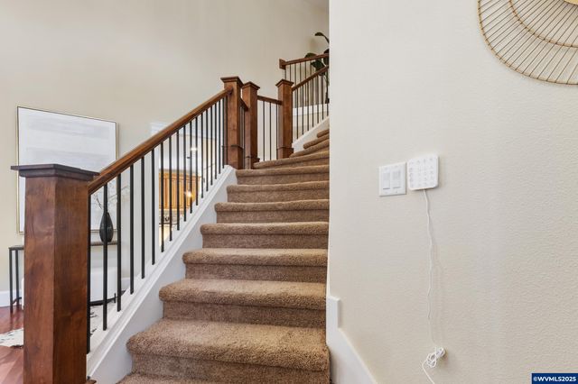 2716 Old Farm Av NW, Salem, OR 97304