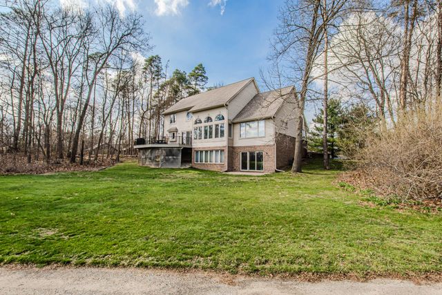 4105 Eucalyptus Way, Pinckney, MI 48169