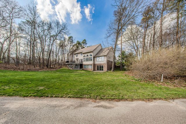 4105 Eucalyptus Way, Pinckney, MI 48169