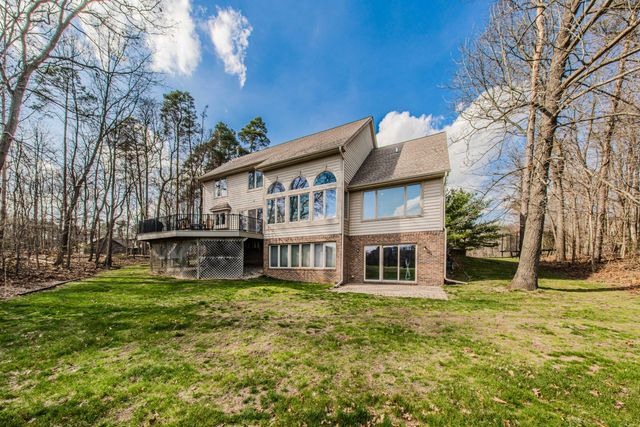 4105 Eucalyptus Way, Pinckney, MI 48169