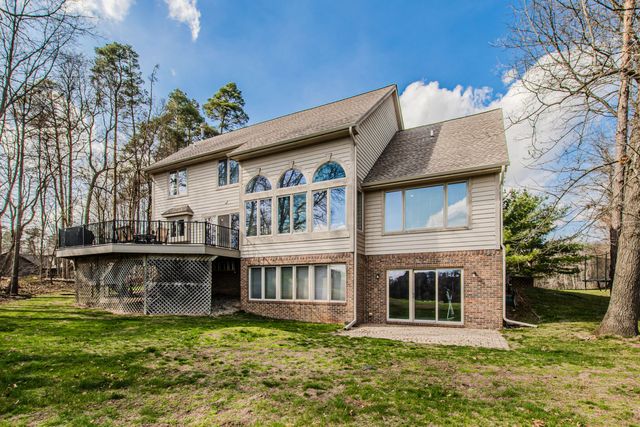 4105 Eucalyptus Way, Pinckney, MI 48169