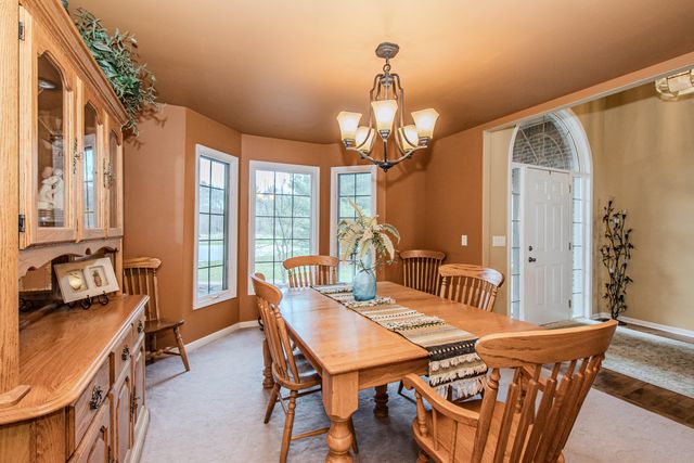 4105 Eucalyptus Way, Pinckney, MI 48169