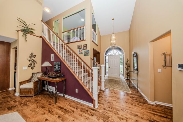 4105 Eucalyptus Way, Pinckney, MI 48169