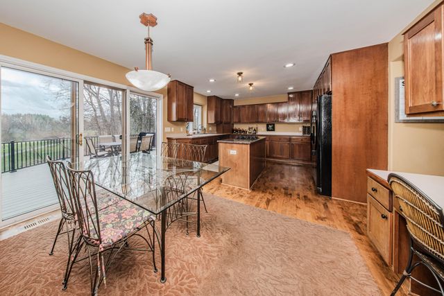 4105 Eucalyptus Way, Pinckney, MI 48169