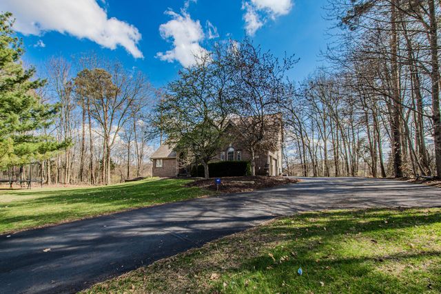 4105 Eucalyptus Way, Pinckney, MI 48169