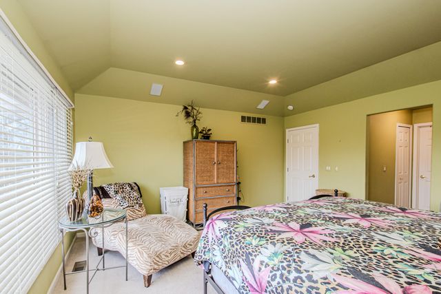 4105 Eucalyptus Way, Pinckney, MI 48169