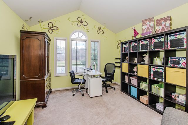 4105 Eucalyptus Way, Pinckney, MI 48169