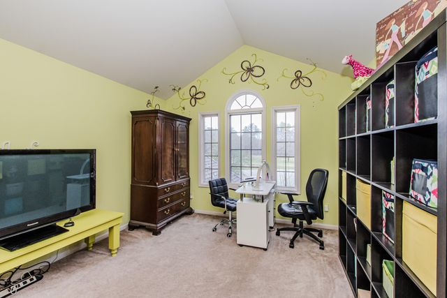 4105 Eucalyptus Way, Pinckney, MI 48169