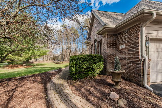 4105 Eucalyptus Way, Pinckney, MI 48169