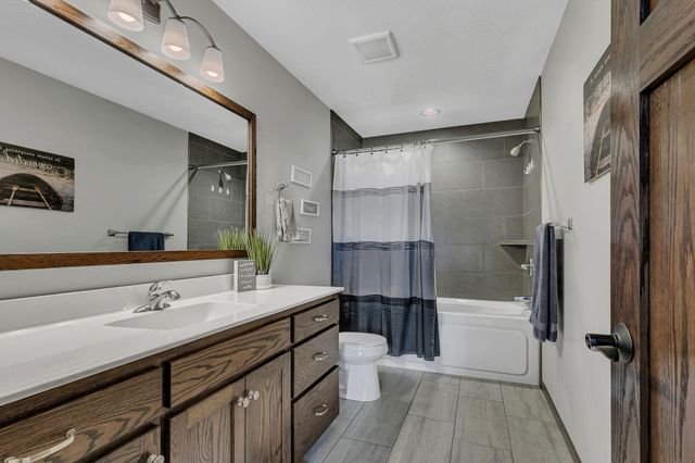 1704 Knottingham Drive, Sartell, MN 56377