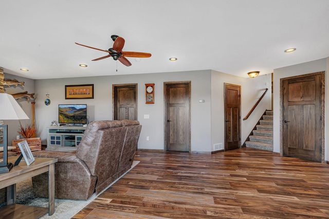 1704 Knottingham Drive, Sartell, MN 56377